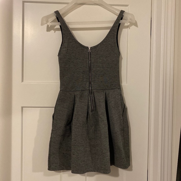 Wilfred Dress - Picture 2 of 3